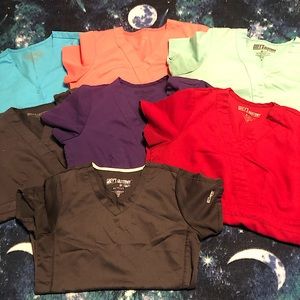 Lot of 6 small and 1 XS Greys Anatomy scrub tops.